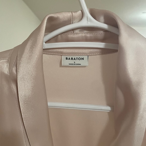 Brand New Aritzia Babaton Blouse - Picture 2 of 4
